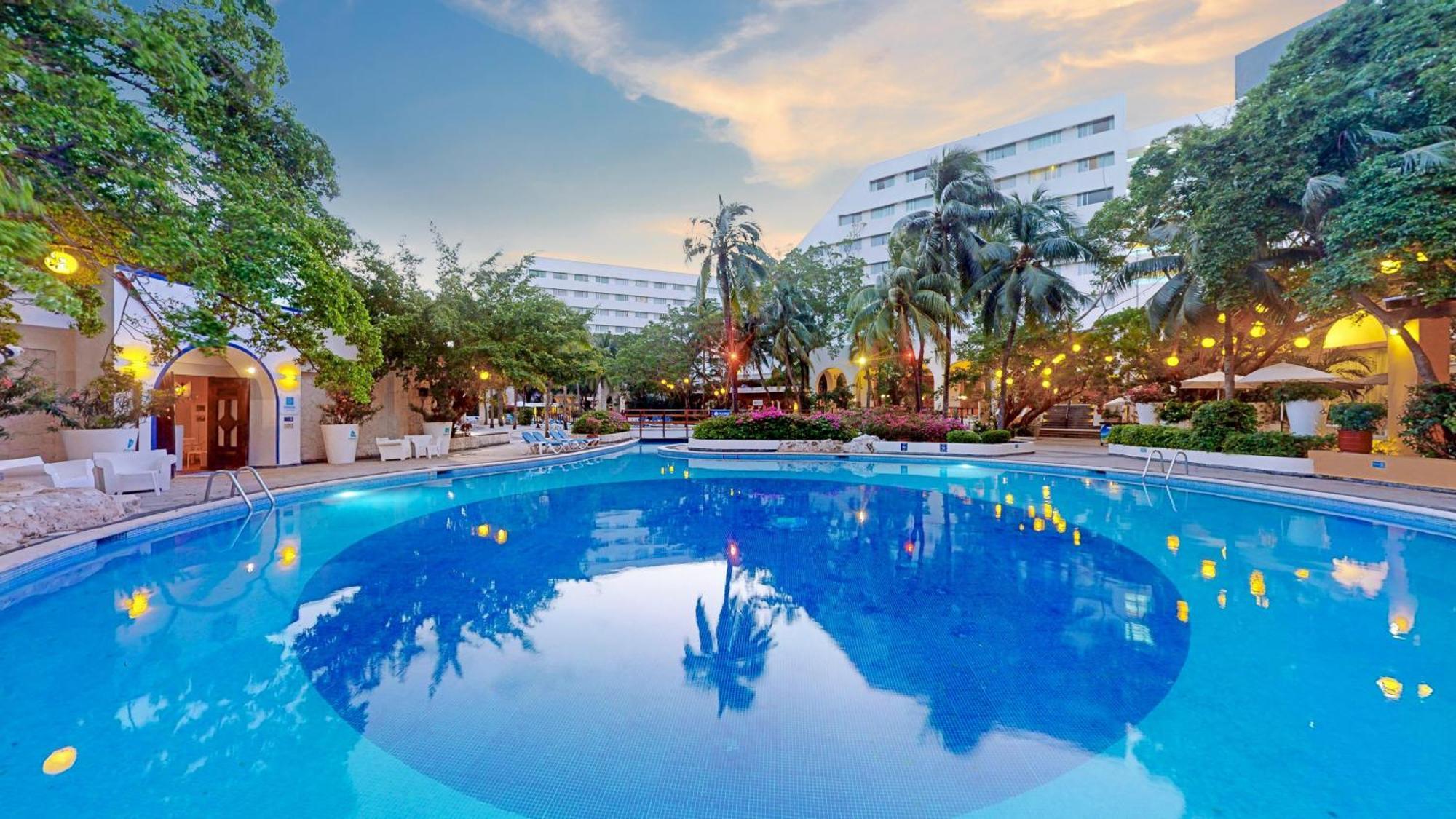 Oasis Palm - Все включено Канкун Экстерьер фото
